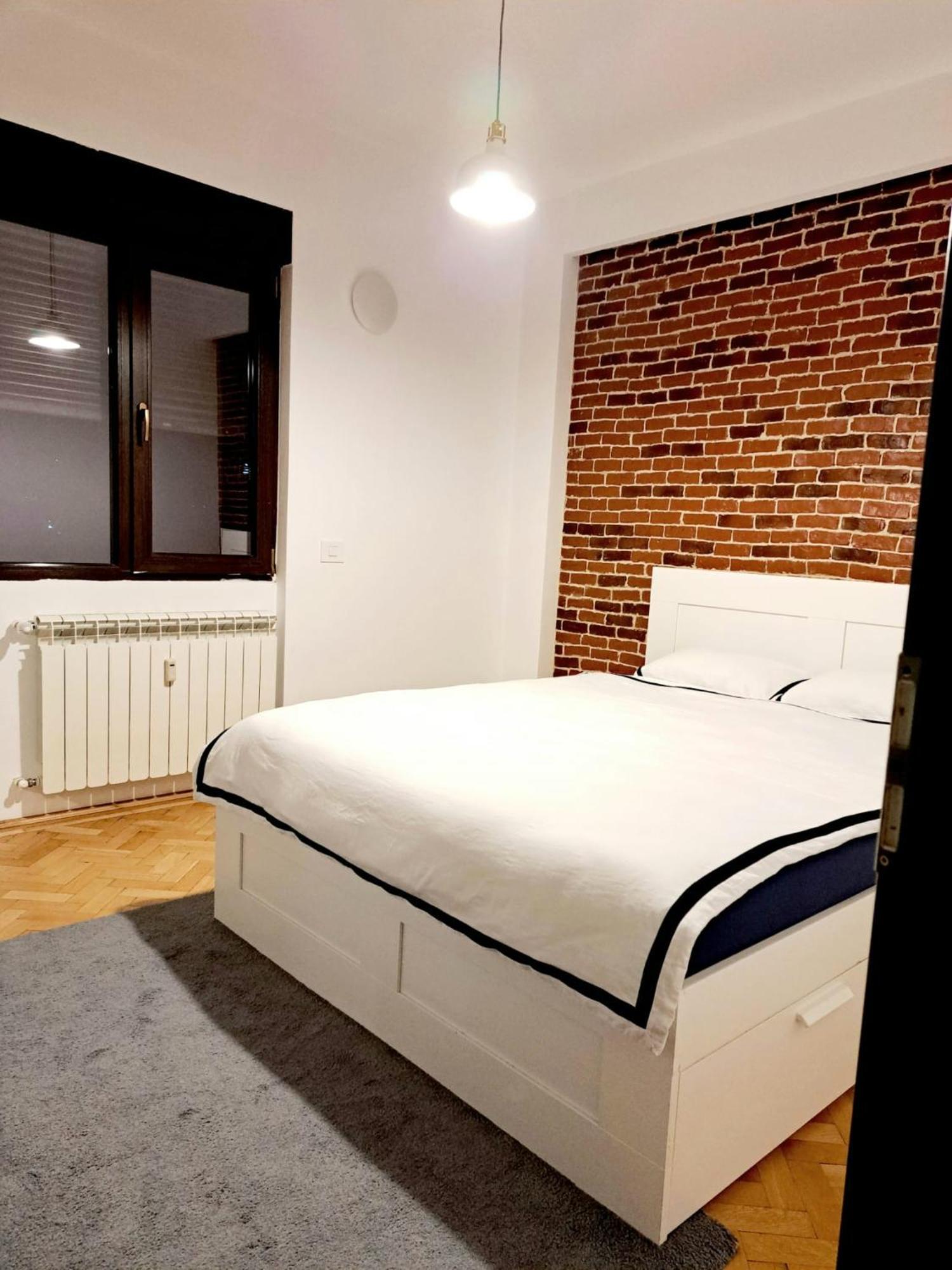 Classy Apartment With Parking In The City Center Bukarest Kültér fotó