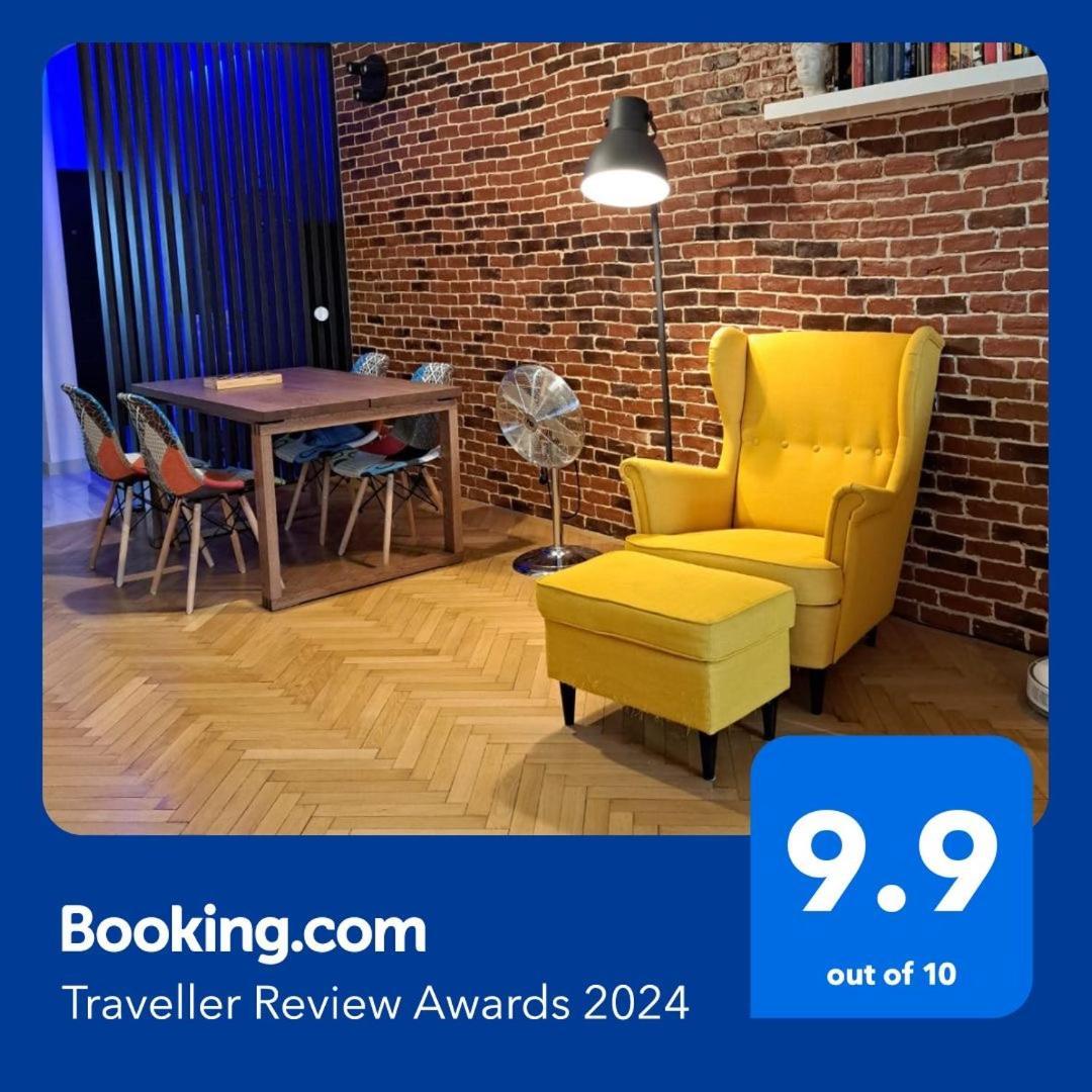 Classy Apartment With Parking In The City Center Bukarest Kültér fotó